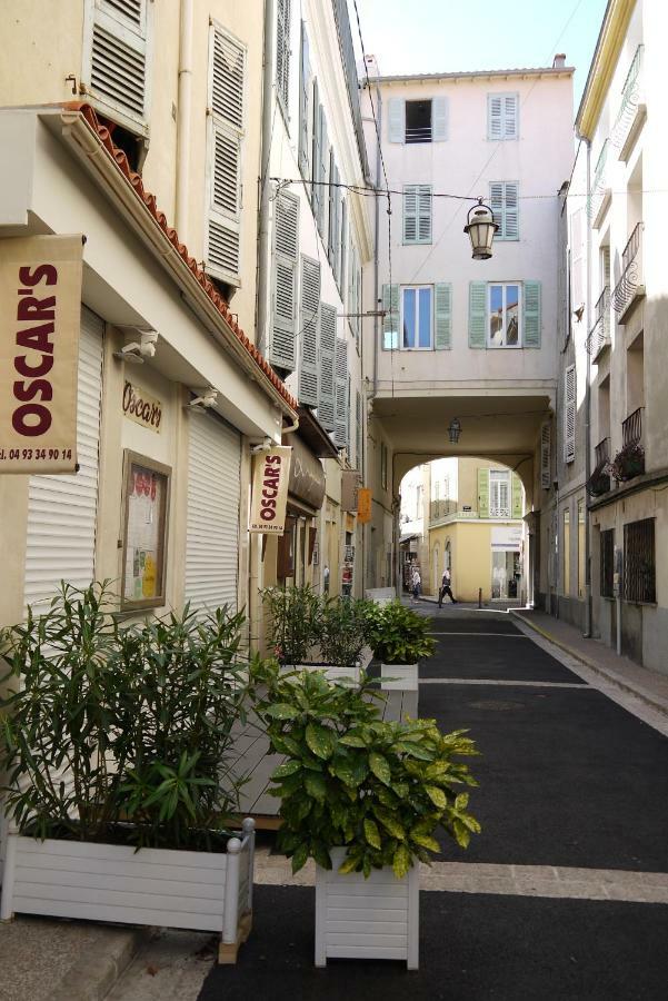 Vieille Ville 1 - Luca'S Apartment, 1 Bedroom, Max 2 Adults And 2 Kids أنتيب المظهر الخارجي الصورة