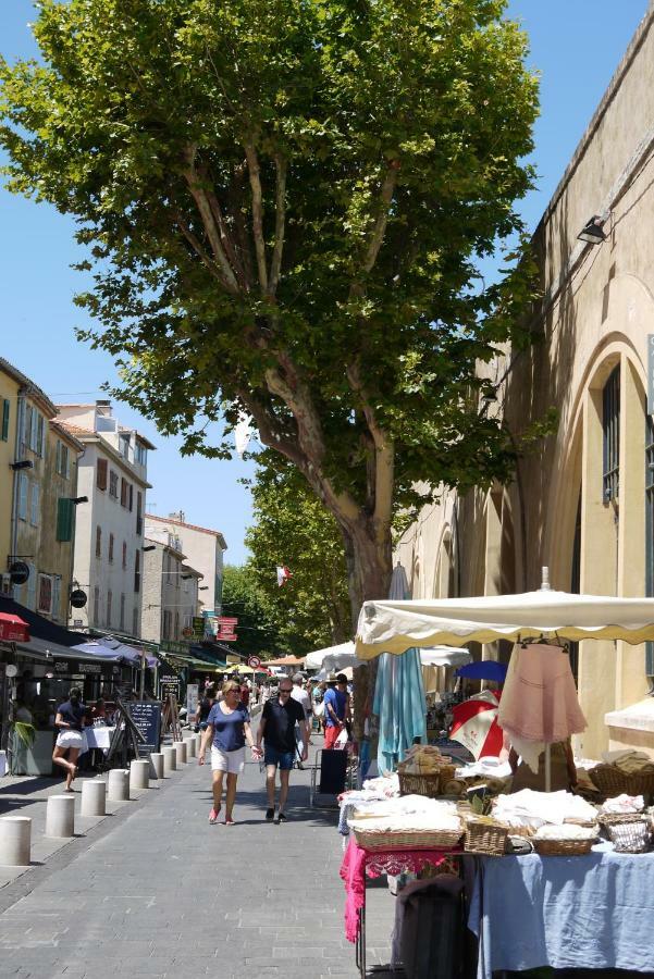 Vieille Ville 1 - Luca'S Apartment, 1 Bedroom, Max 2 Adults And 2 Kids أنتيب المظهر الخارجي الصورة