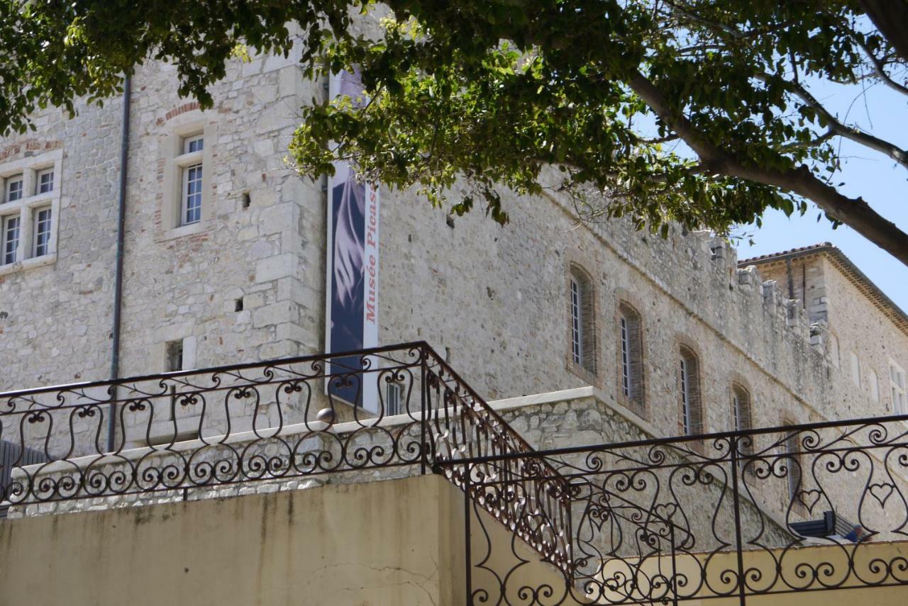 Vieille Ville 1 - Luca'S Apartment, 1 Bedroom, Max 2 Adults And 2 Kids أنتيب المظهر الخارجي الصورة